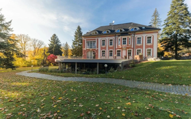 Wellness & Spa hotel Villa Regenhart