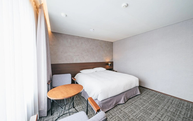 Hotel With Jeju