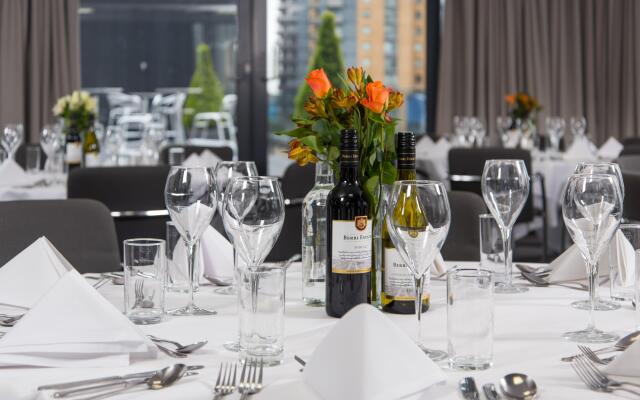 Holiday Inn London - West by IHG