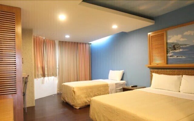 Xinyu Holiday Inn