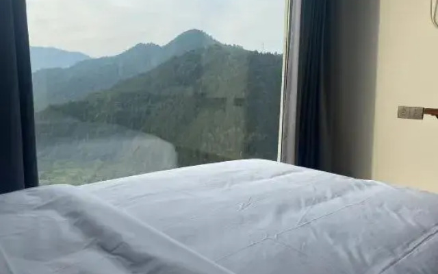 Sanqingshan Jiayuan Riverside Villa