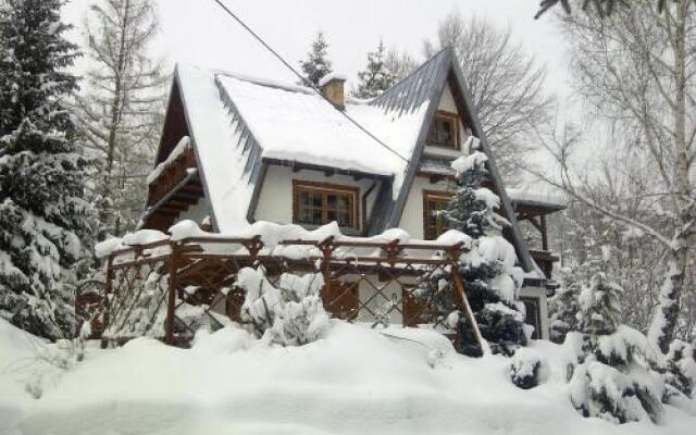 Piergiesówka. Dom w górach.