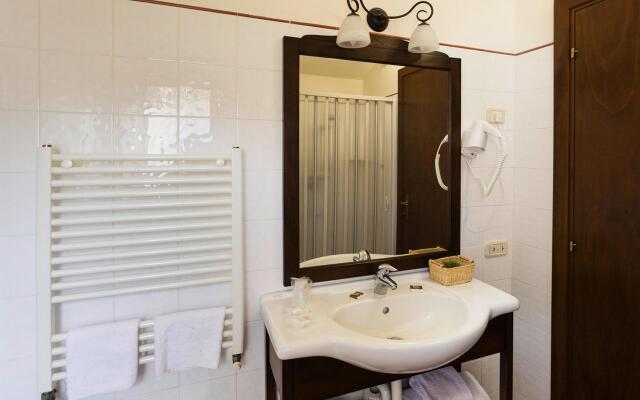 Apartment in Magliano with bar