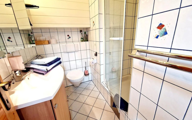 Apartment Near the Gondelbahn With Shared Pool