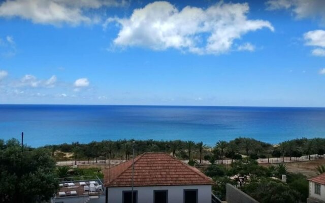 Studio in Vila Baleira, With Wonderful sea View, Shared Pool and Furnished Balcony - 400 m From the Beach