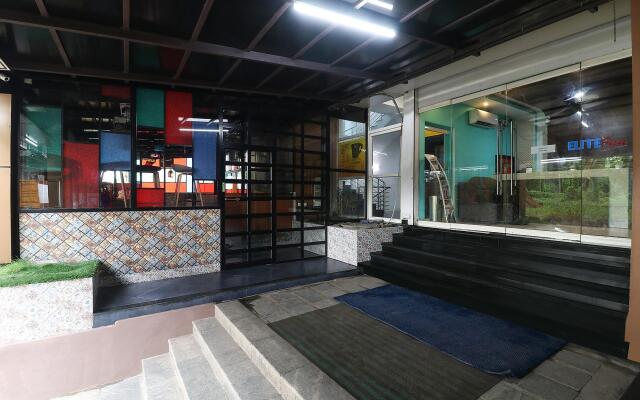 Fabhotel Elite Inn
