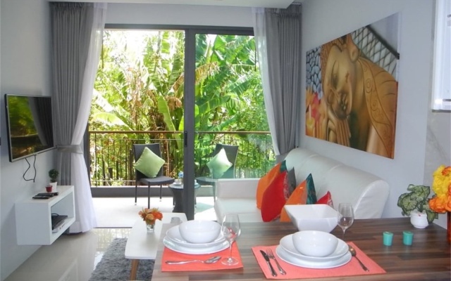 Emerald Patong 1 bedroom Apartment Garden View – Guest Rooms – Patong