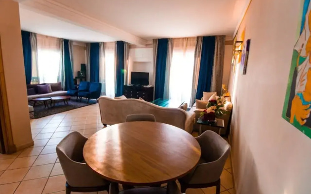 Casa Mia Family Suites