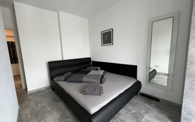 Marvelous 4 Room Penthouse W14-W15