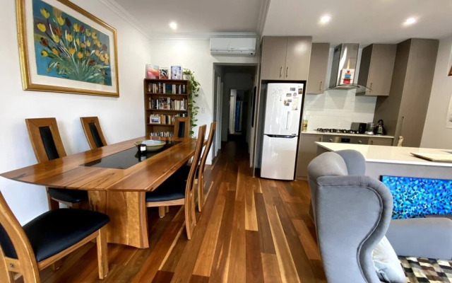 Modern 1 Bedroom Flat in North Perth