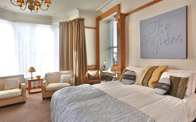 Woodlands Hotel, BW Signature Collection
