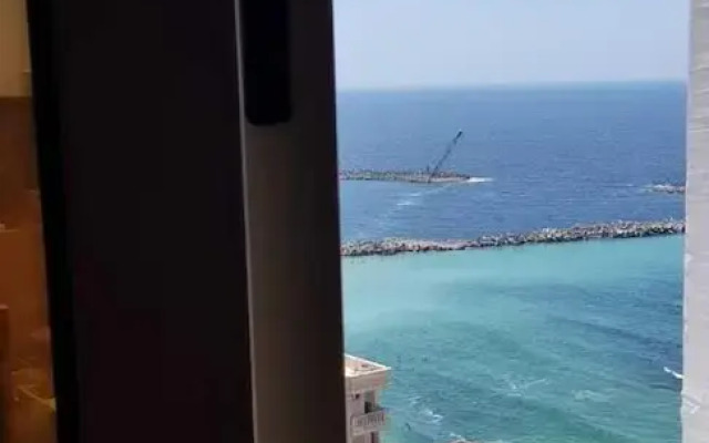 luxury apartment CBD beach view Hilton