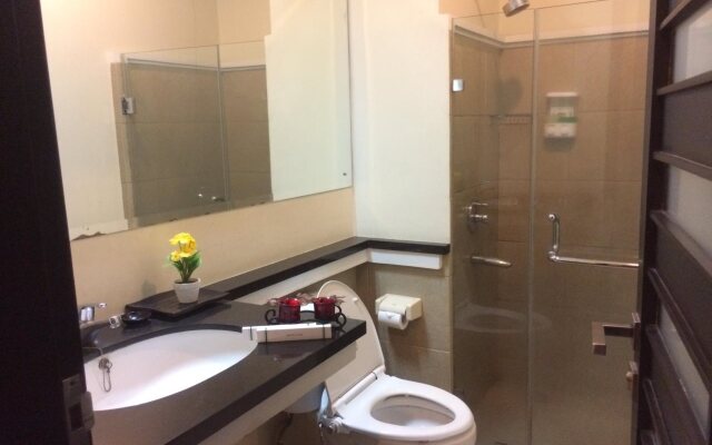 Arimbi Pejaten Suites