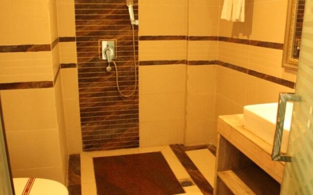 Golden Holiday International Hotel