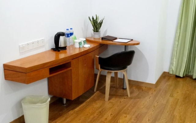 Vatica Jiangsu Wuxi Xibei Canal Metro Station Huilv Road Hotel