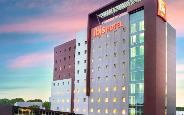 ibis Makassar City Center