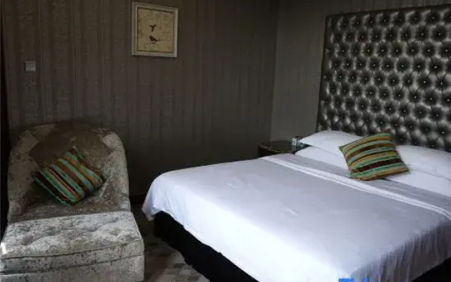 Xinning Langshan Country Homestay