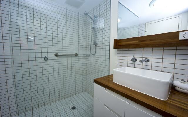1 Bright Point Apartment 5404
