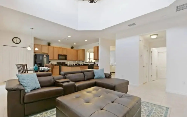 Veranda Palms by VHC Hospitality