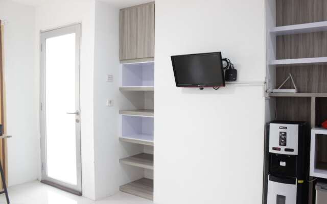 Spacious And Modern Studio Room Apartment At Grand Asia Afrika