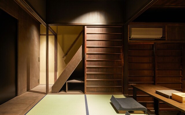 YADORU KYOTO Kagami No Yado