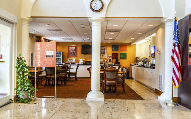 Comfort Suites Raleigh Walnut Creek
