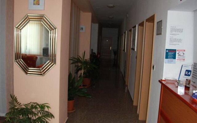 Aparthotel Buratovic