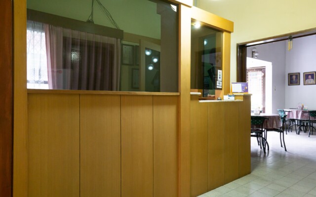 RedDoorz Plus near Brawijaya Museum