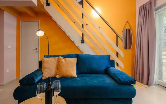 Modern Apartment Near the Beach