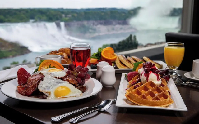 The Brock Niagara Falls Fallsview, Tapestry by Hilton