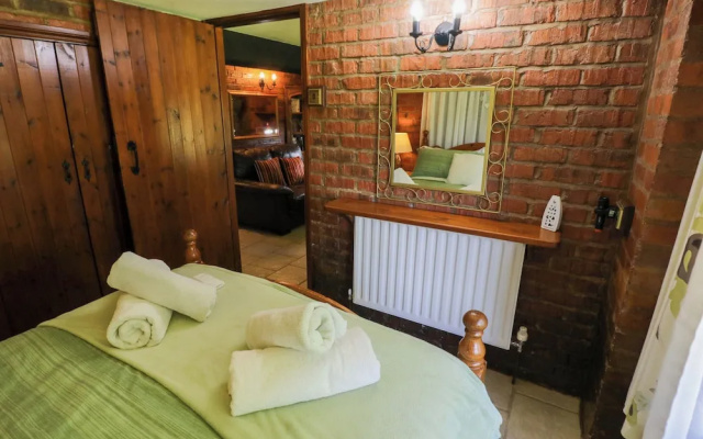 Severn Bank Lodge