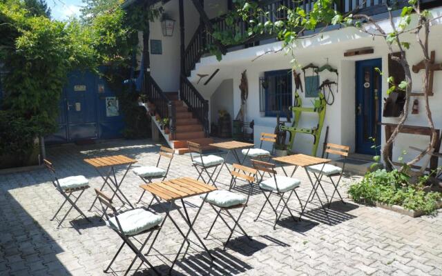 Guest house Sara Latin