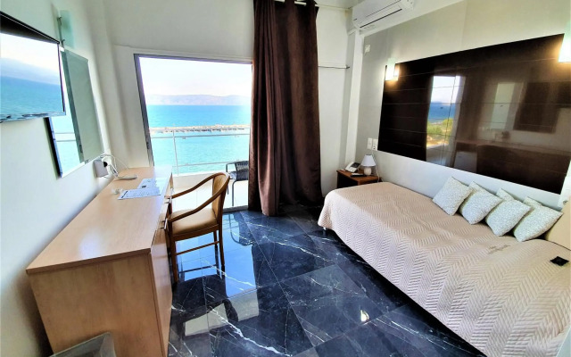Porto Evia Boutique Hotel