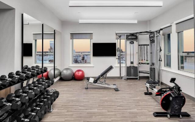 Glass Light Hotel & Gallery, Autograph Collection