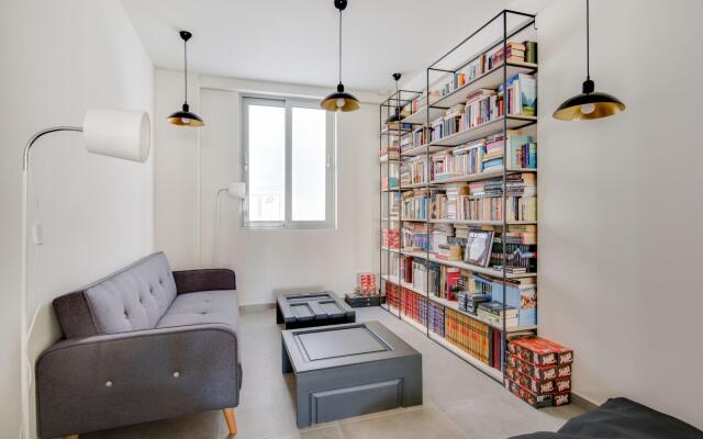 Selina Theatrou Athens