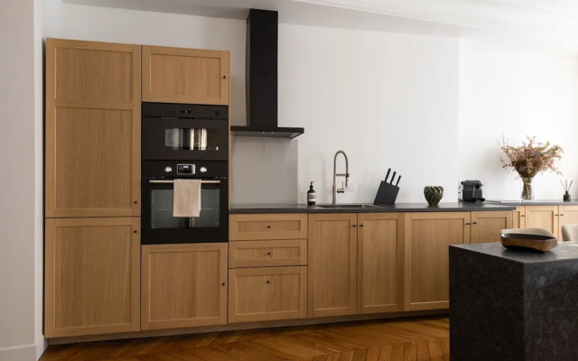 Montaigne Luxury 2 Bedroom