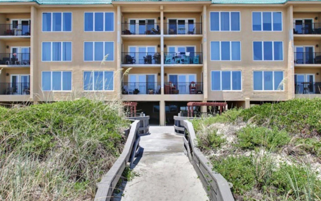 Oceans of Amelia Condos