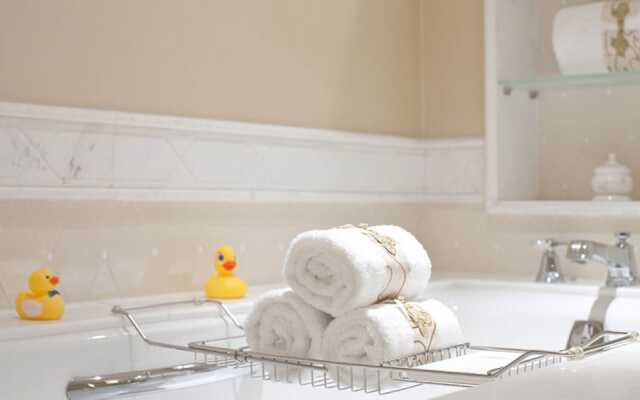 Hangzhou Rose Garden Resort & Spa