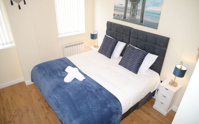 Real - Queens Serviced Apartments