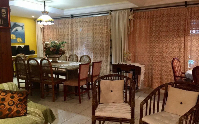 Casa com Piscina em Penha - Beto Carrero