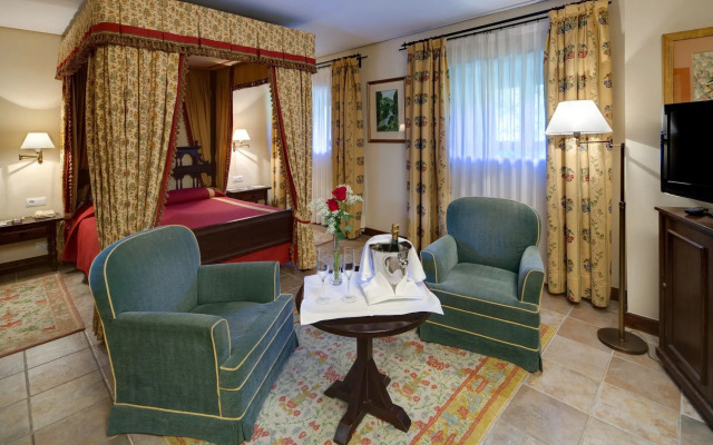 Parador De Cangas De Onis