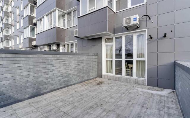 Apartments on 82 Dolomanovsky Lane