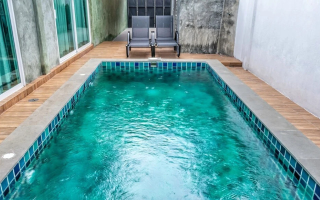 Tropical Living in Modern Villa Lancelot