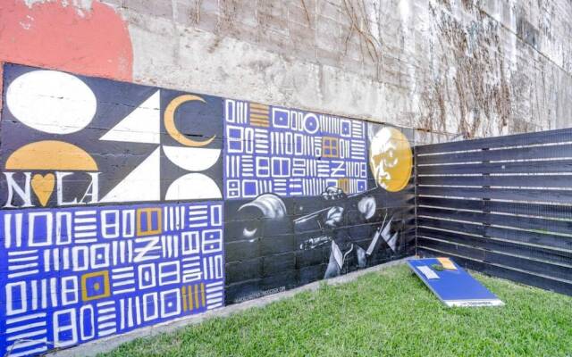 Modern Mid-city Maison