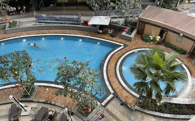 Lyshing Apartment in Vinhomes Luxury Landmark