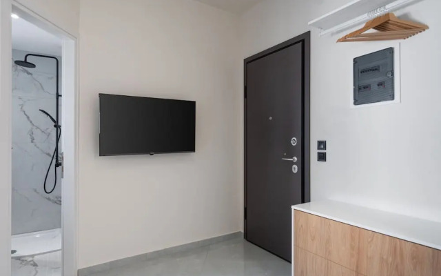 LIV - Modern Studio Apartment S8-4a