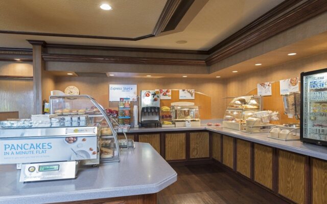 Holiday Inn Express Holland by IHG
