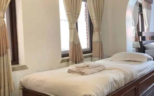 Thamel Apartment Thamel 5 min Walk 1bhk 3rd Floor
