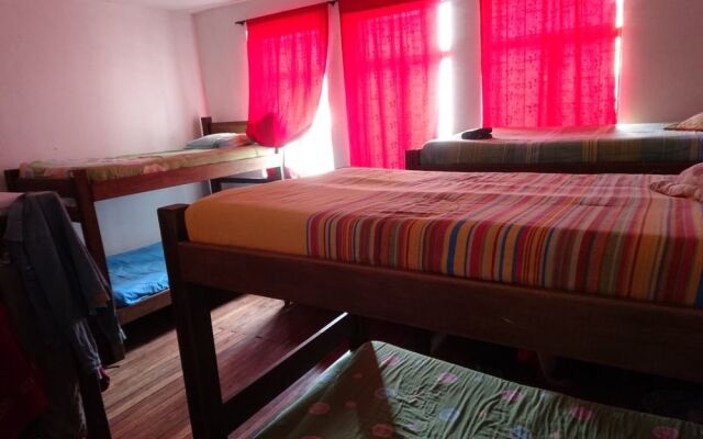 El Carnero B&B Hostel Group