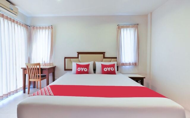 OYO 605 Lake View Phuket Place